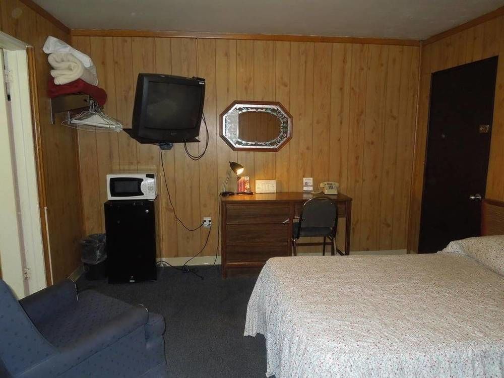 Davis Motel North Lima Exteriör bild